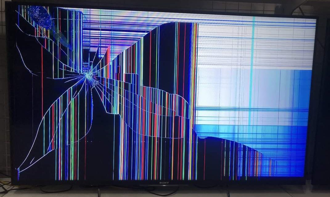 Giá Thay Màn Hình Tivi Samsung 55AU7700