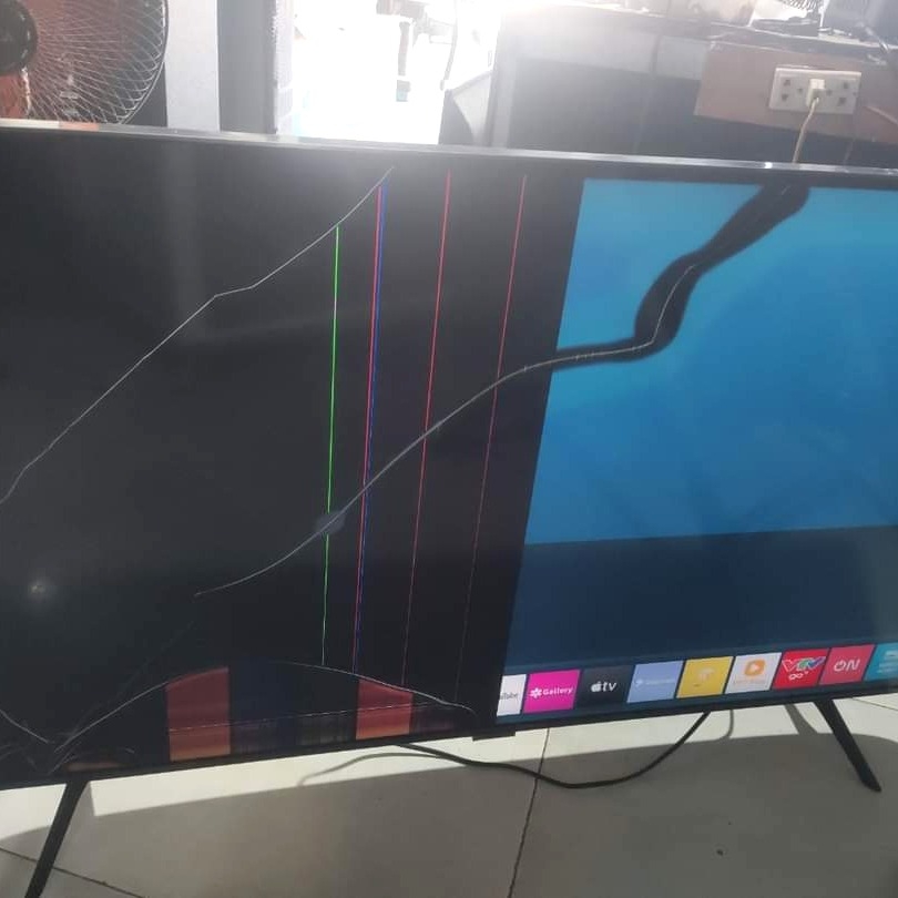 Thay Màn Hình Tivi Sony Chính Hãng Giá Bao Nhiêu?