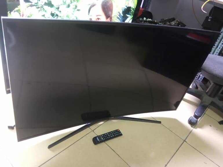 Tivi TCL Không Lên Đèn Nguồn