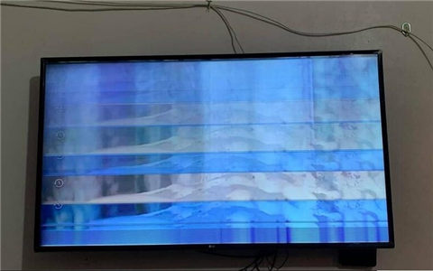 Nguyên Nhân Tivi Bị Sọc Ngang Màn Hình