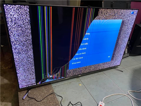 Sửa Màn Hình Sony Bị Nứt Bên Trong