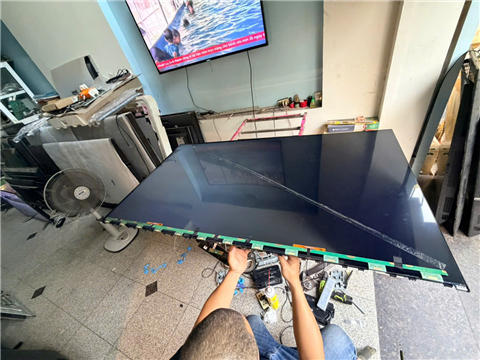 Thay Màn Hình Tivi Hisense Tại Nhà Hà Nội Giá Rẻ Chính Hãng