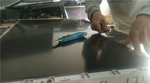 Thay Màn Hình Tivi Tại Nhà Hà Nội Giá Rẻ Chính Hãng