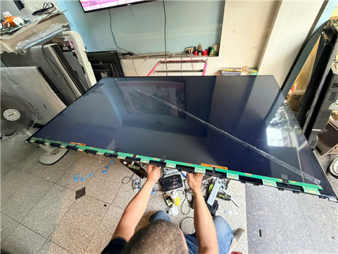 Thay Màn Hình Tivi Xiaomi Có Đắt Không?