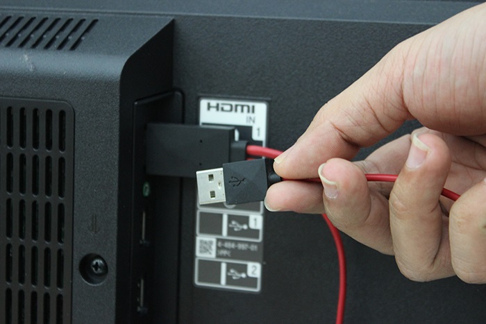 Kết nối laptop với tivi Sony bằng HDMI
