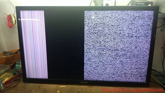 Sửa tivi bị đen nửa màn hình